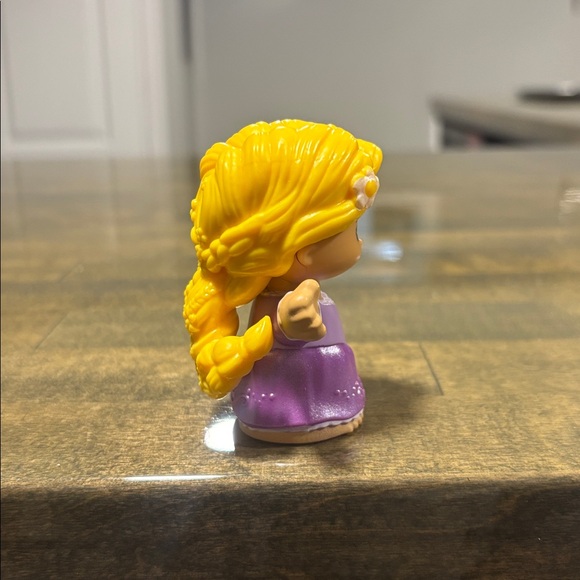 Fisher Price Little People Rapunzel - Picture 4 of 8